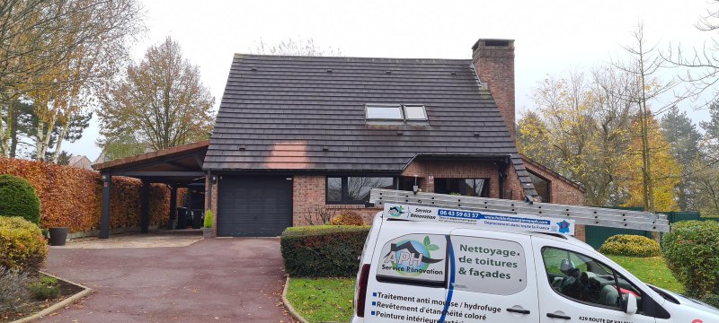 Maison avec véhicule de service